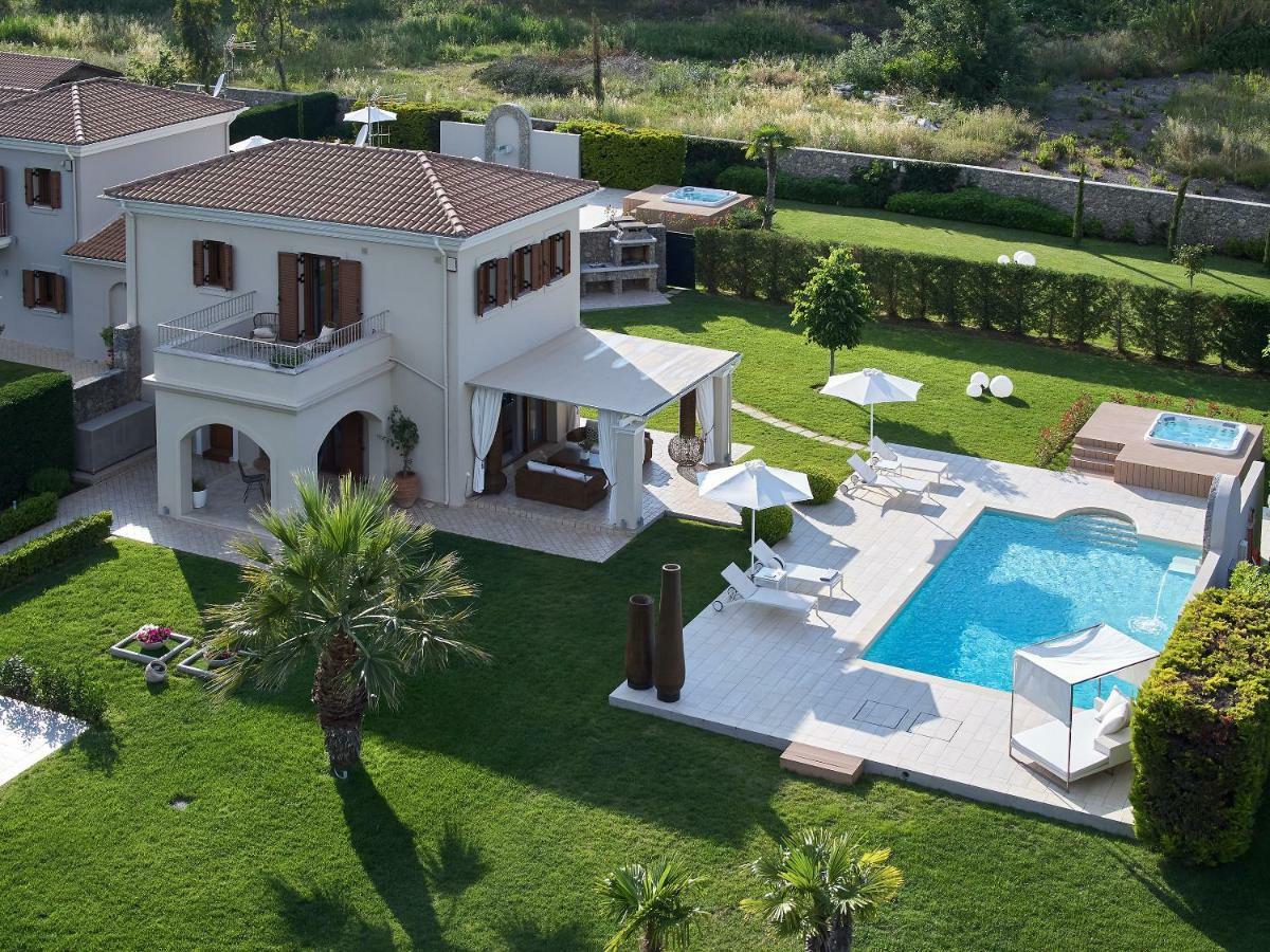 S & O Villas Corfu Дассия Экстерьер фото